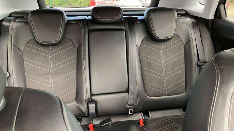Vauxhall Grandland 1.2 Turbo Ultimate 5dr Petrol Hatchback